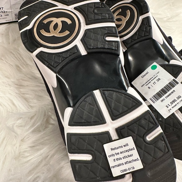 Chanel new with box  tweed sneakers size 38 - Picture 7 of 9